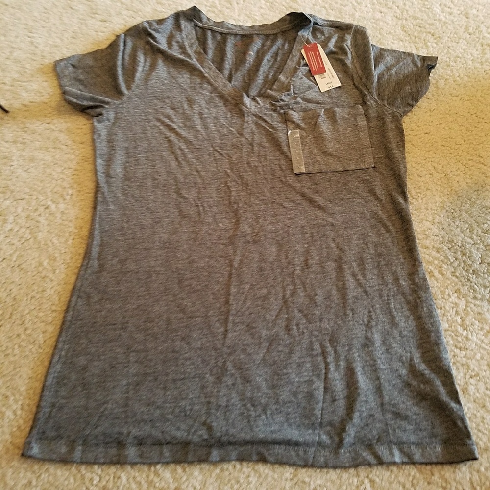 NWT vneck tshirt